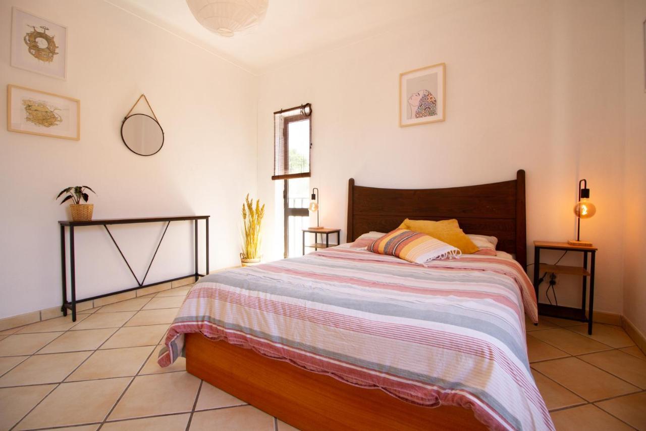 Bura Surfhouse Hostel Lagos Kültér fotó